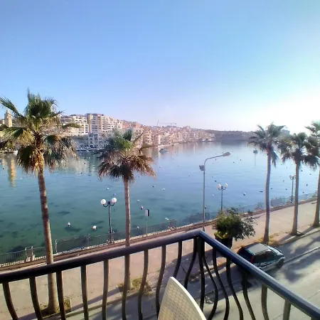 Pensionat Seafront Akwador