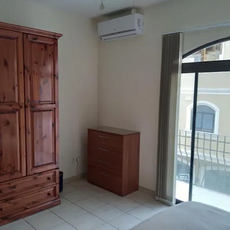 Seafront Akwador Πανσιόν Marsaskala