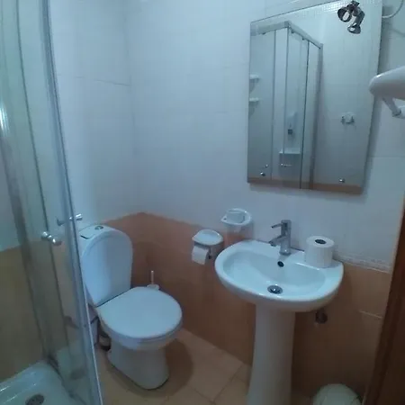 Πανσιόν Seafront Akwador