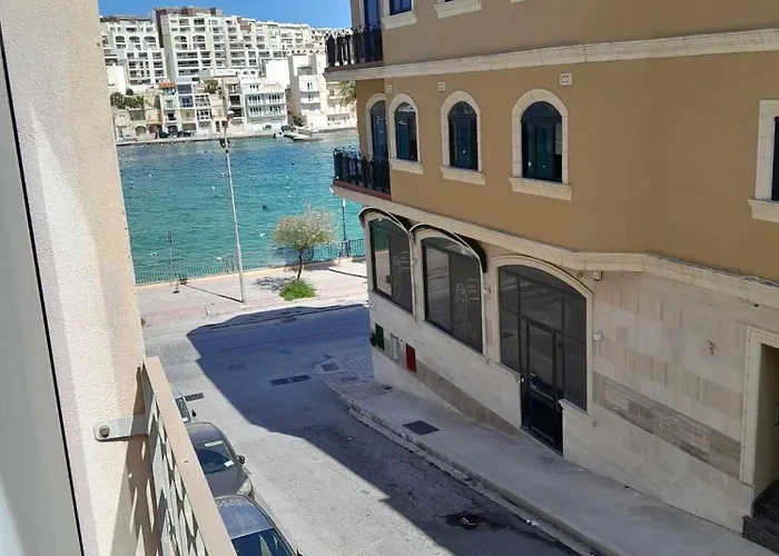 Seafront Akwador Marsaskala