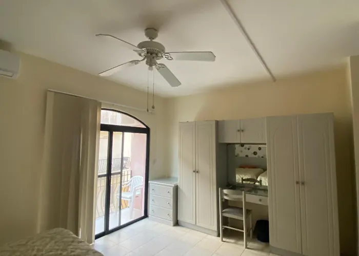 Vendégház Seafront Akwador Marsaskala